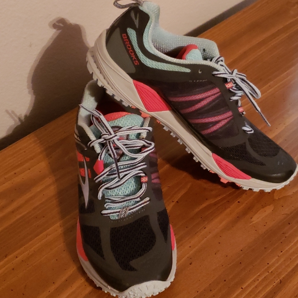 Brooks Cascadia 11